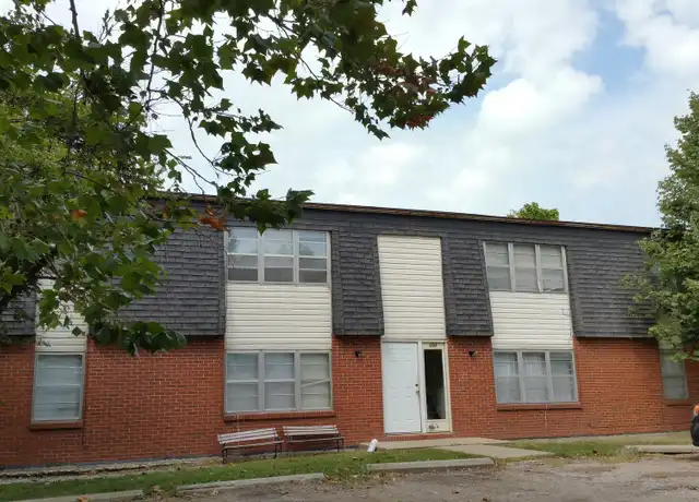 Property at 107 Sanders Ct Unit 3, Columbia, MO, 65202, 3 beds, 1 bath, [object Object]