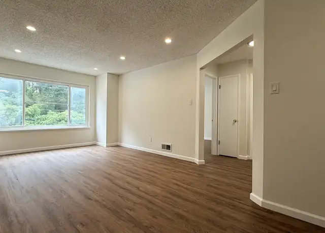 Property at 4302 Fulton St Unit 1, San Francisco, CA, 94121, 2 beds, 1 bath, [object Object]