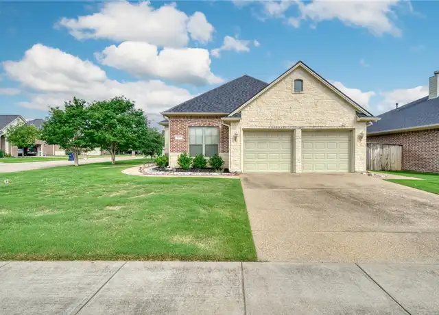 Property at 2205 Ironwood Dr, College Station, TX, 77845, 3 beds, 2 baths, [object Object]