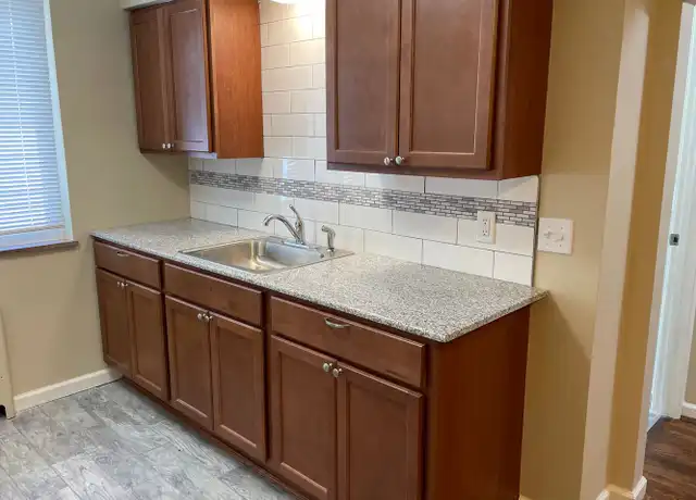Property at 6247 Corbly St Unit 4, Cincinnati, OH, 45230, 2 beds, 1 bath, [object Object]