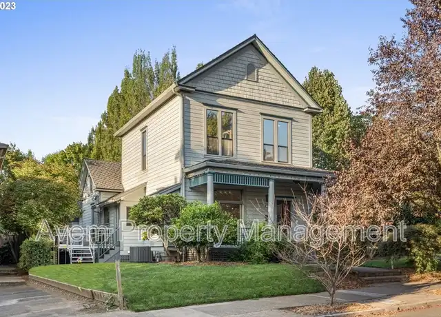 Property at 1835 SE Main St, Portland, OR, 97214, 2 beds, 2 baths, [object Object]