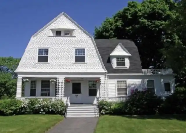 Property at 108 Walnut St Unit 108, Newton, MA, 02460, 3 beds, 2 baths, [object Object]
