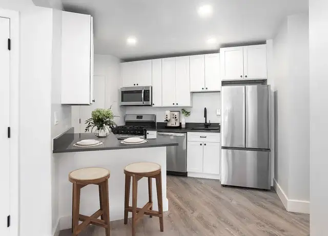Photo of 620 Sheridan St, Hyattsville, MD 20783