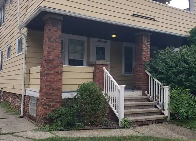 Property at 18606 Kewanee Ave Unit 1, Cleveland, OH, 44119, 2 beds, 1 bath, [object Object]