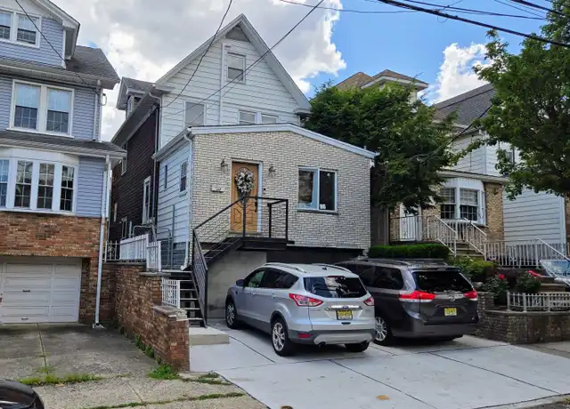 Property at 34 W 48th St Unit 2, Bayonne, NJ, 07002, 2 beds, 1 bath, [object Object]