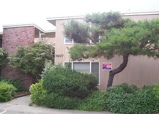 Property at 7407 Sand Point Way NE, Seattle, WA, 98115, 1 bed, 1 bath, [object Object]