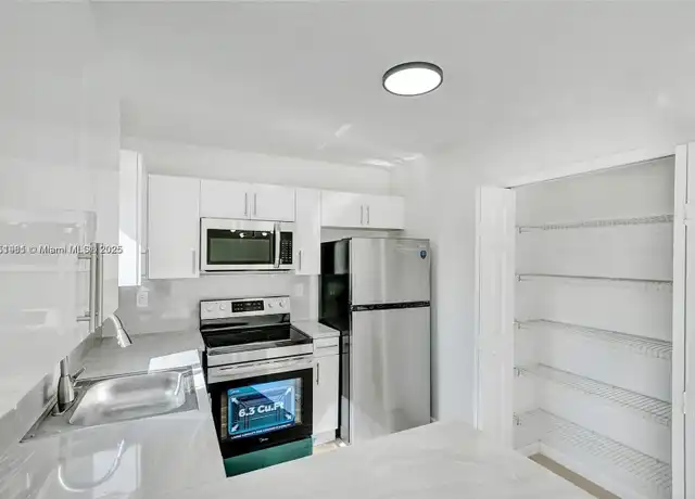 Property at 3398 NE 9th Dr #104, Homestead, FL, 33033, 3 beds, 2 baths, [object Object]