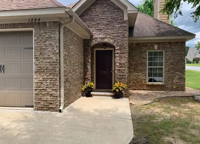 Property at 1294 Aubie Dr, Auburn, AL, 36830, 3 beds, 2 baths, [object Object]