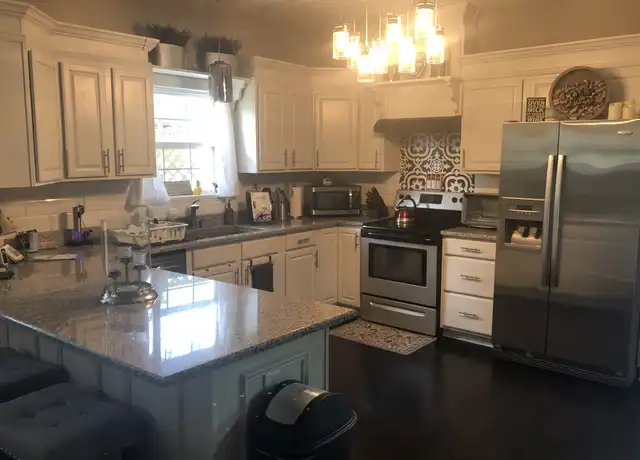 Property at 210 Heritage Ln, Carmel, IN, 46032, 3 beds, 2.5 baths, [object Object]