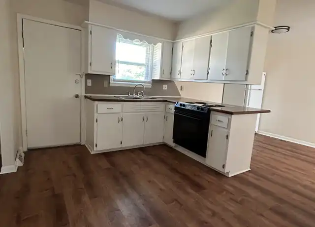 Property at 901 Centennial Dr Unit 901, Lawrence, KS, 66049, 3 beds, 1 bath, [object Object]