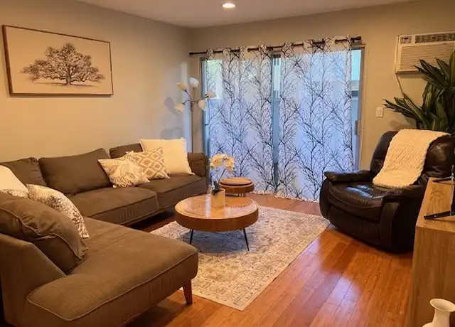 Property at 28947 Thousand Oaks Blvd #134, Agoura Hills, CA, 91301, 1 bed, 1 bath, [object Object]