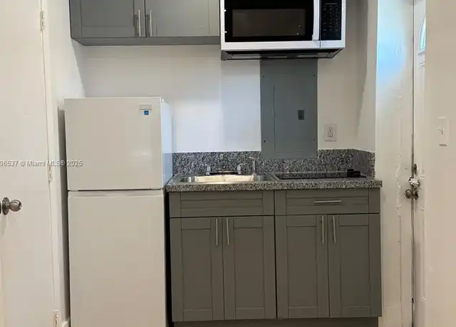 Property at 7724 NE 1st Ave Unit B, Miami, FL, 33138, 0 beds, 1 bath, [object Object]