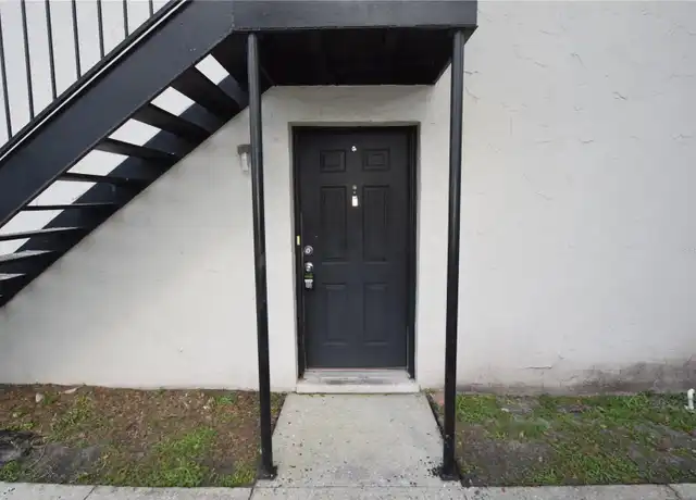 Property at 1005 S New York Ave Unit 5, Lakeland, FL, 33803, 2 beds, 1 bath, [object Object]
