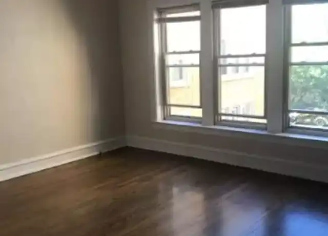 Property at 1959 W Foster Ave, Chicago, IL, 60640, 2 beds, 1 bath, [object Object]