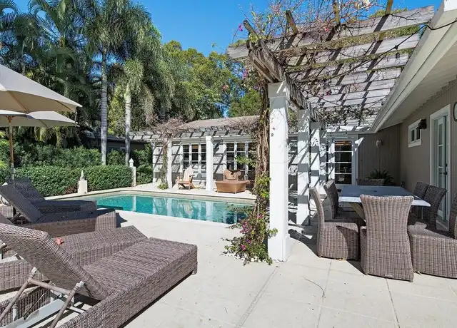 Property at 168 2nd Ave N, Naples, FL, 34102, 4 beds, 4.5 baths, [object Object]
