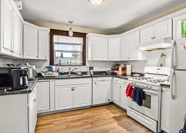 Property at 120 N Franklin St Unit 2, Madison, WI, 53703, 4 beds, 2 baths, [object Object]