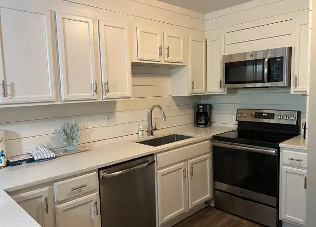Property at 45 Folly Field Rd Unit 4J, Hilton Head Island, SC, 29928, 2 beds, 2 baths, [object Object]
