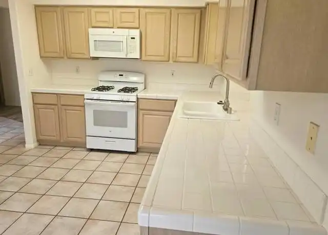 Property at 40968 Schafer Pl, Palm Desert, CA, 92211, 2 beds, 1.5 baths, [object Object]