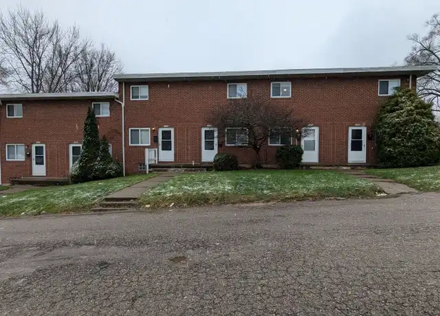 Property at 1400 21st St NE Unit 1402, Canton, OH, 44714, 2 beds, 1 bath, [object Object]