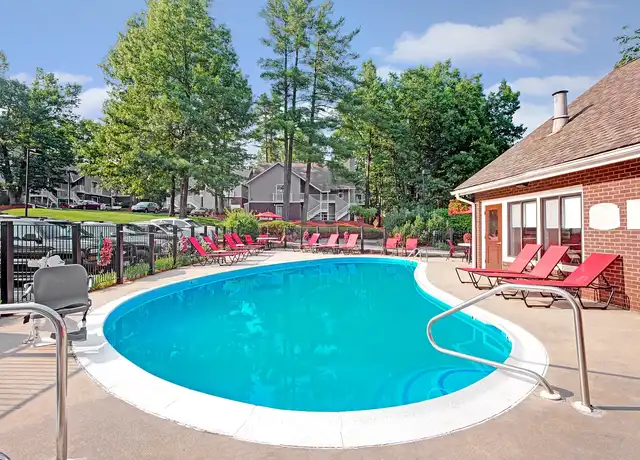 Property at Residences at Daniel Webster - 246 Daniel Webster Hwy, Merrimack, NH, 03054, 0-2 beds, 1-2 bath, [object Object]