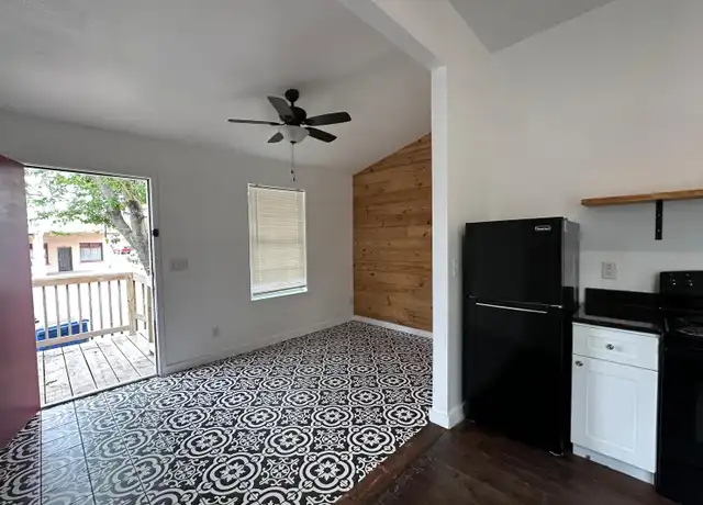 Property at 2419 S Presa St Unit 101, San Antonio, TX, 78210, 1 bed, 1 bath, [object Object]