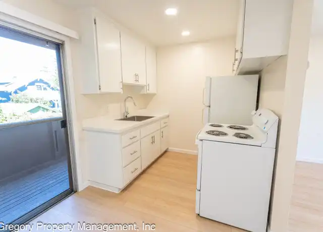 Property at 1242 Regent St Unit D, Alameda, CA, 94501, 2 beds, 1 bath, [object Object]