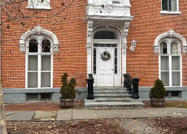 Property at 5 Union St Unit 2, Schenectady, NY, 12305, 1 bed, 1 bath, [object Object]