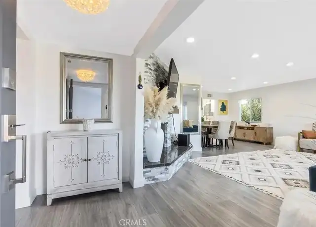 Property at 22444 Venido Rd, Woodland Hills, CA, 91364, 3 beds, 2 baths, [object Object]
