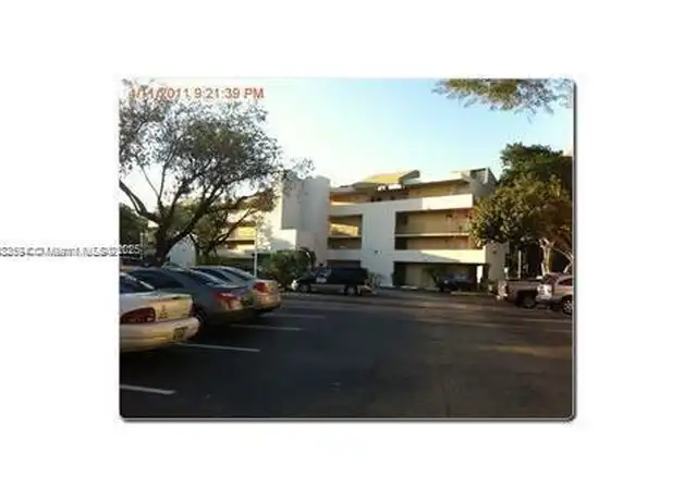 Property at 8820 Fontainebleau Blvd #403, Miami, FL, 33172, 2 beds, 1.5 baths, [object Object]