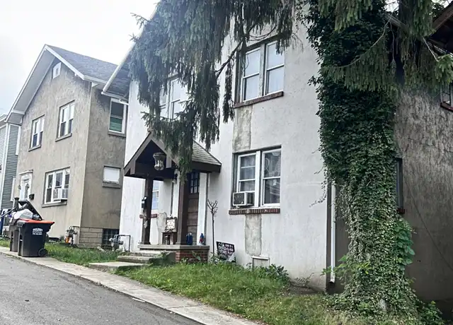 Property at 221 Mound St, Newark, OH, 43055, 4 beds, 1.5 baths, [object Object]