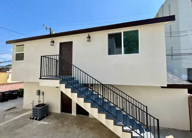 Property at 3212 W 43rd Pl, Leimert Park, CA, 90008, 2 beds, 1 bath, [object Object]