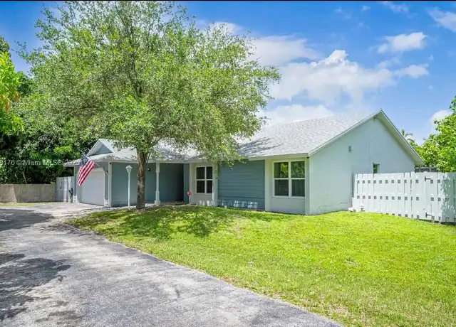 Property at 7761 NW 4th St, Plantation, FL, 33324, 3 beds, 2 baths, [object Object]
