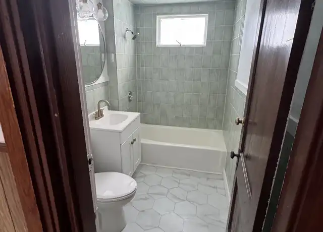 Property at 141 Hillsdale Rd Unit 2, Somerville, MA, 02144, 3 beds, 1 bath, [object Object]