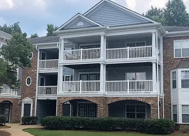 Photo of 100 Veranda Chase Dr, Lawrenceville, GA 30044