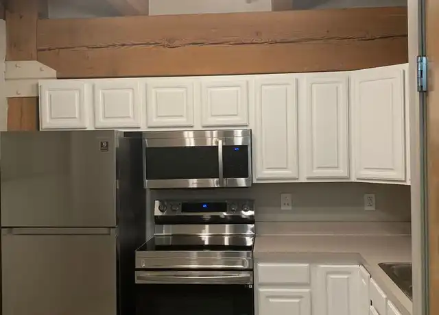 Property at 1300 W 9th St Unit 621, Cleveland, OH, 44113, 1 bed, 1 bath, [object Object]