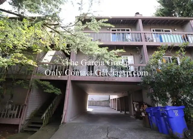 Property at 3712 S Kelly Ave Unit 2, Portland, OR, 97239, 2 beds, 1 bath, [object Object]