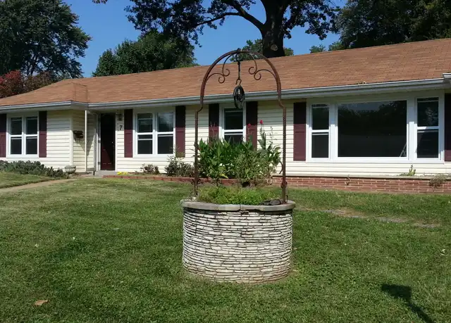 Property at 7 Orchard Dr, Florissant, MO, 63033, 3 beds, 1 bath, [object Object]