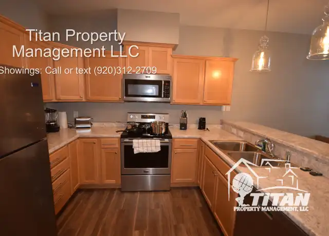 Property at 637 N Waldoch Dr, Appleton, WI, 54913, 3 beds, 2.5 baths, [object Object]