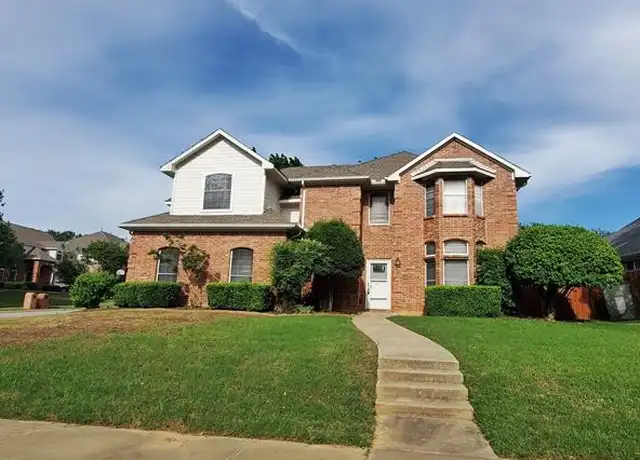 Property at 1040 Woodbriar Dr, Grapevine, TX, 76051, 4 beds, 2.5 baths, [object Object]