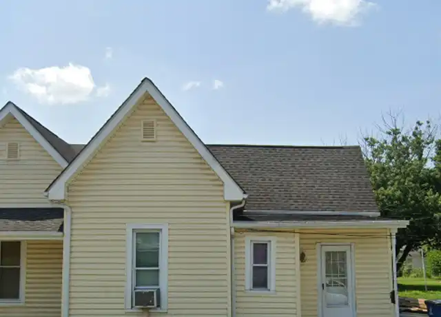 Property at 723 E 30th St Unit 723 B, Marion, IN, 46953, 2 beds, 1 bath, [object Object]