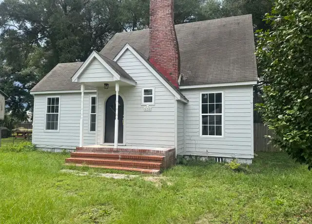 Property at 820 N Brett St, Crestview, FL, 32536, 3 beds, 2.5 baths, [object Object]