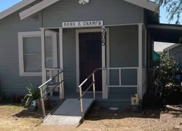 Property at 205 W Maple Ave, Tulare, CA, 93274, 1 bed, 1 bath, [object Object]
