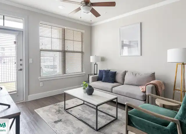 Property at 5771 Oakwood Rd Unit 2-21061407370, Huntsville, AL, 35806, 1 bed, 1 bath, [object Object]