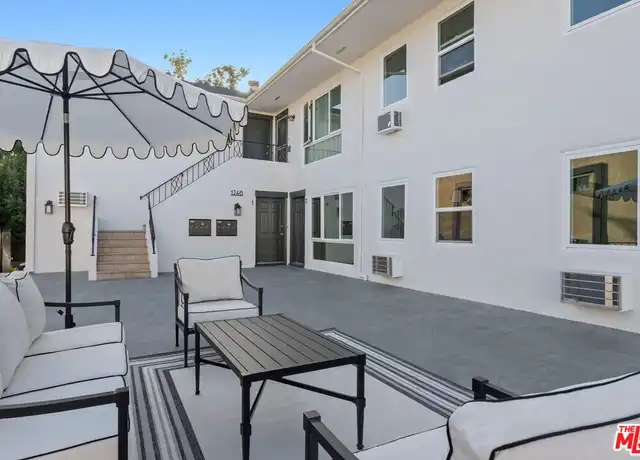 Property at 1252 N Crescent Heights Blvd Unit 4, West Hollywood, CA, 90046, 2 beds, 2 baths, [object Object]