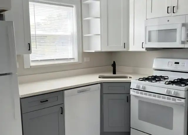 Property at 1413 N 17th Ave, Melrose Park, IL, 60160, 1 bed, 1 bath, [object Object]