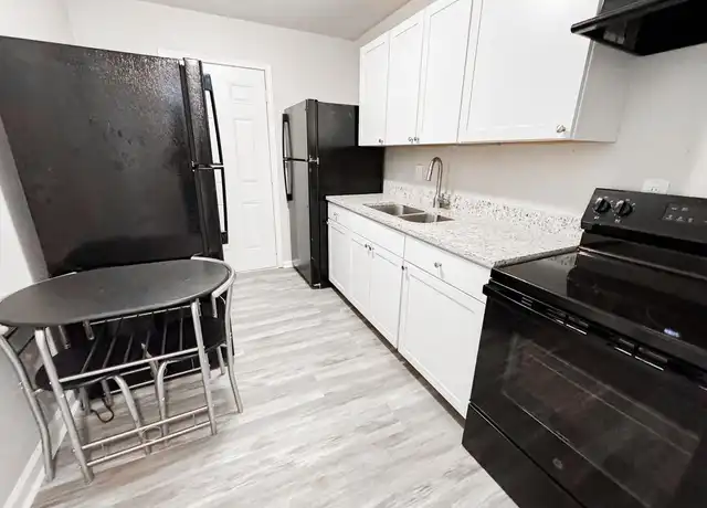 Property at 4121 Sweetbriar Ln, Forest Park, GA, 30297, 1 bed, 1 bath, [object Object]