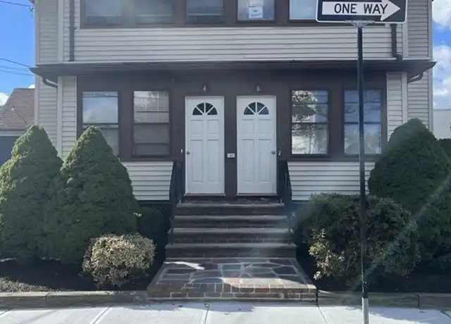 Property at 11 Phipps St, Quincy, MA, 02169, 1 bed, 1 bath, [object Object]