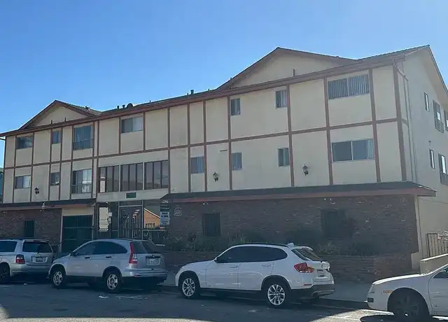 Property at 4380 W 132nd St, Hawthorne, CA, 90250, 0-1 beds, 1 bath, [object Object]