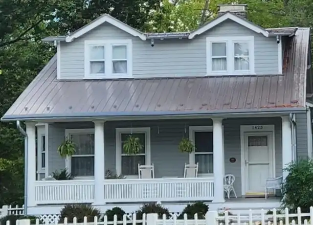 Property at 1423 N Augusta St, Staunton, VA, 24401, 1 bed, 1 bath, [object Object]