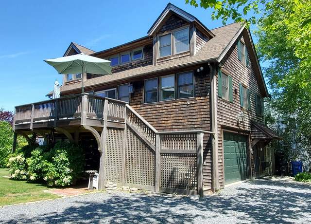 Photo of 3 Ledge Rd, Newport, RI 02840
